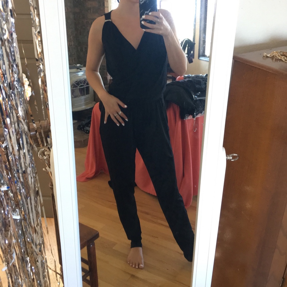 White House black market size o jumpsuit